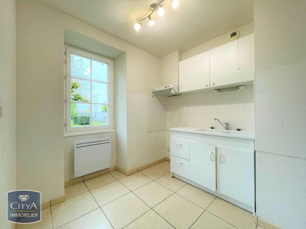 Appartement à louer 3 pièces 67.78m² Coutras (33230)