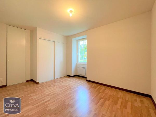 Appartement à louer 3 pièces 67.78m² Coutras (33230)