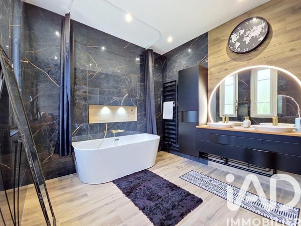 Maison à vendre 14 pièces 422 m² Reims