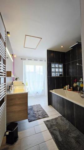 BOURGES MAISON 100.6M² 4 PIECES JARDIN