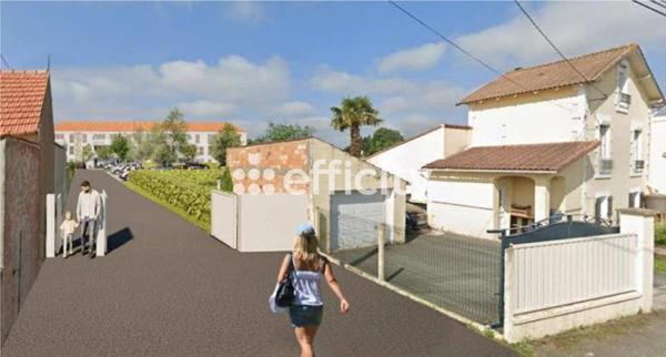 Maison
         7 pièces
        - 167 m² 350 000 € *