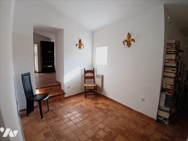 SAVASSE Propriété en pierres 550 m2 avec terrain de plus de 4 hectares