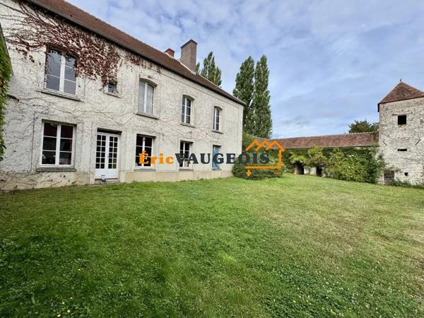 Vente                                                      Maison
                        
                     9 pièces                      500 m2                     à La Ferté-sous-Jouarre