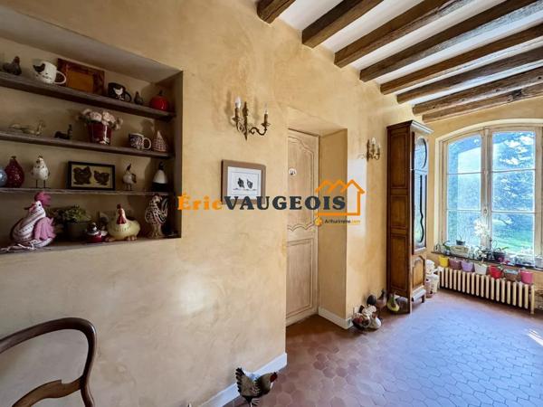 Vente                                                      Maison
                        
                     9 pièces                      500 m2                     à La Ferté-sous-Jouarre
