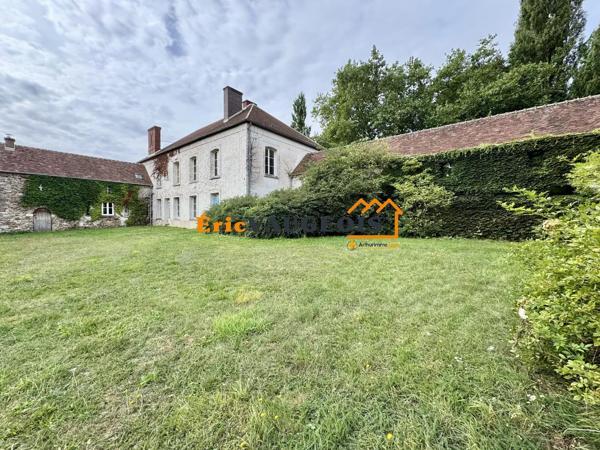 Vente                                                      Maison
                        
                     9 pièces                      500 m2                     à La Ferté-sous-Jouarre