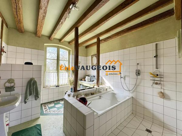 Vente                                                      Maison
                        
                     9 pièces                      500 m2                     à La Ferté-sous-Jouarre