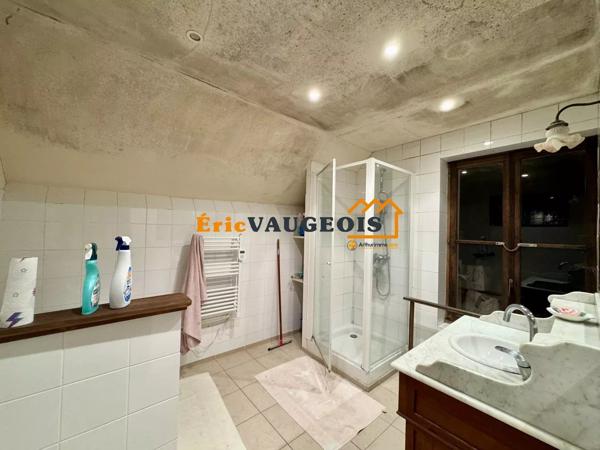 Vente                                                      Maison
                        
                     9 pièces                      500 m2                     à La Ferté-sous-Jouarre
