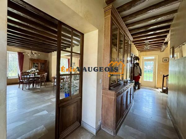 Vente                                                      Maison
                        
                     9 pièces                      500 m2                     à La Ferté-sous-Jouarre