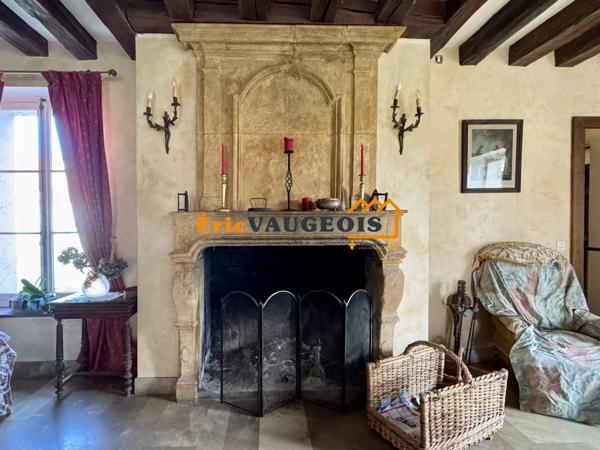 Vente                                                      Maison
                        
                     9 pièces                      500 m2                     à La Ferté-sous-Jouarre