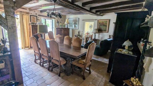 Maison rurale à vendre à Langeais dans l'Indre-et-Loire (37130), ref : OFFICE PIQUEMAL - TOURS   
LA ROUCHOUSE