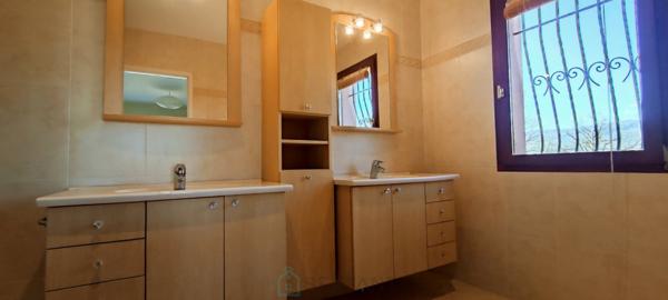 Villa 4 pièces sur terrain piscinable 2680m²