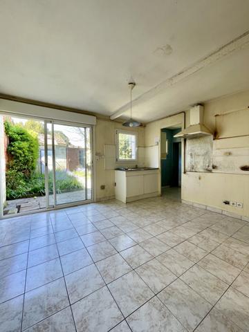 Rochefort (17300) Maison centre ville au calme