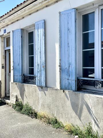 Rochefort (17300) Maison centre ville au calme