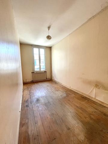 Rochefort (17300) Maison centre ville au calme