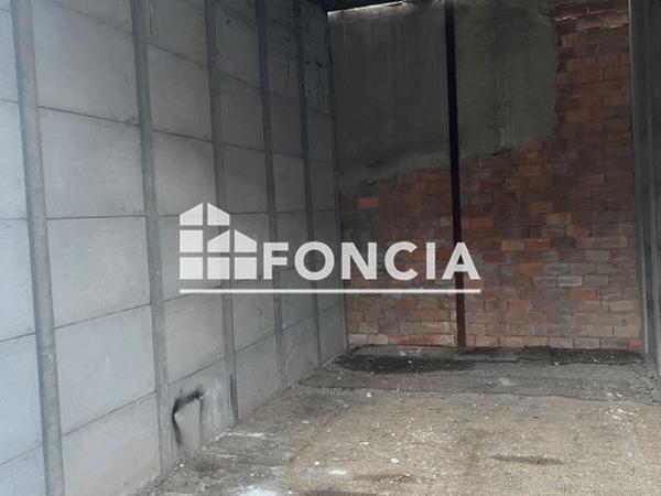 Location Parking 18 m² - 8 RUE DES LAVANDERIES Sable Sur Sarthe 72300