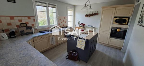 A St Etienne de Chigny, Maison de 05 Pieces, 125m² sur 2500 m² de terrain