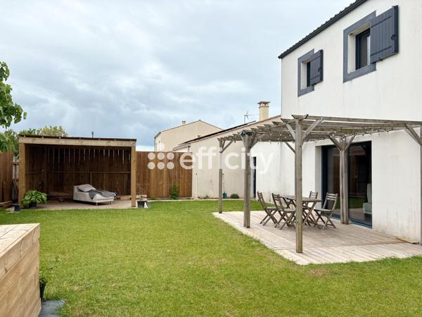 Maison
         5 pièces
        - 113 m²