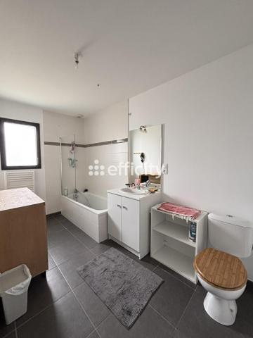 Maison
         5 pièces
        - 113 m²