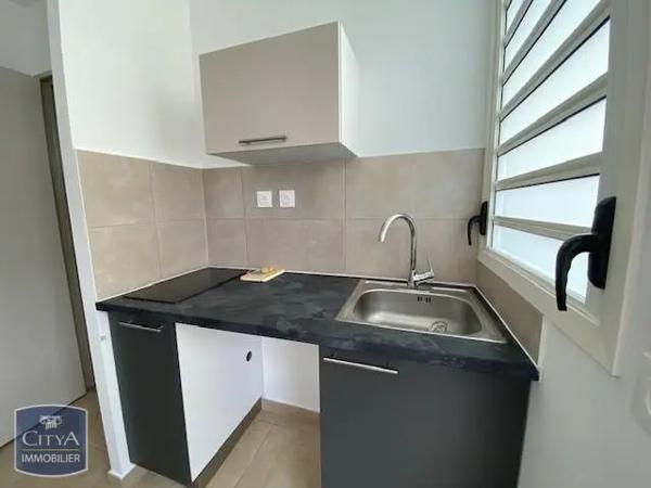 Appartement à louer 1 pièce 22.8m² Le Tampon (97430)