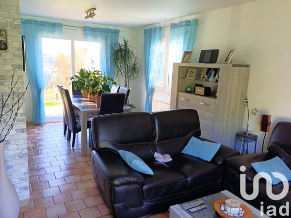 Maison traditionnelle 6 pièces de 105 m² à Montivilliers (76290)