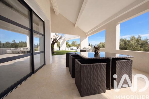 Maison à vendre 7 pièces 240 m² La Cadière-d'Azur