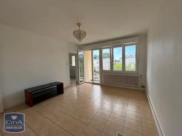 Appartement à louer 3 pièces 56.52m² Montigny-lès-Metz (57950)