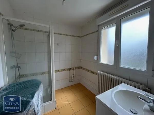 Appartement à louer 3 pièces 56.52m² Montigny-lès-Metz (57950)