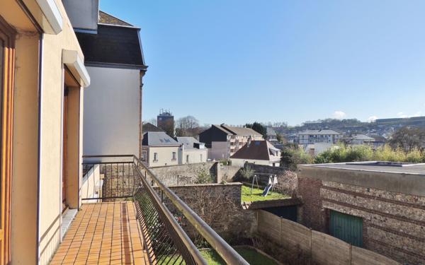 Maison à vendre    5 pièces • 151,85 m2 Montivilliers