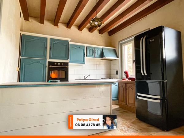 Propriété au bord d'un étang avec dépendance à Matour.