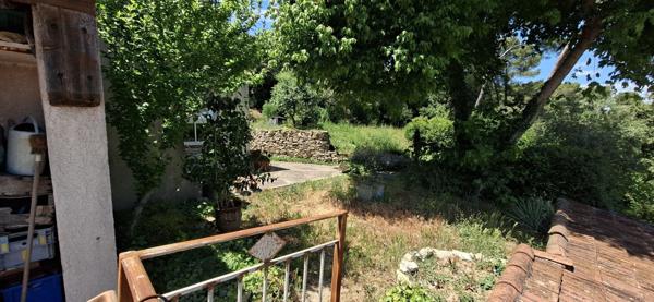 un cocon dans la garrigue