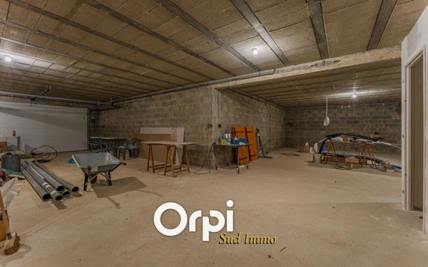 Maison à vendre    5 pièces •  Rochessauve