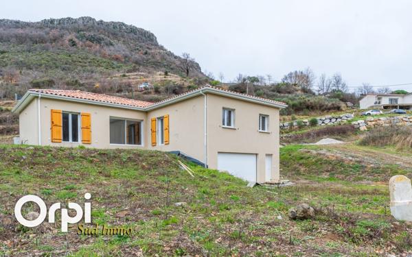 Maison à vendre    5 pièces •  Rochessauve