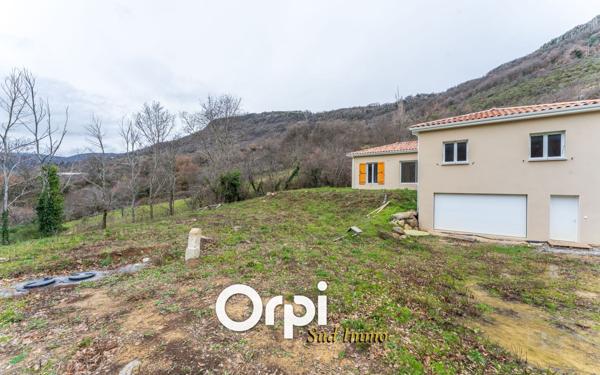 Maison à vendre    5 pièces •  Rochessauve