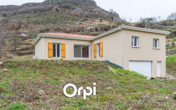 Maison à vendre    5 pièces •  Rochessauve