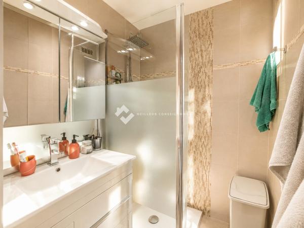 EXCLUSIVITÉ – RARE À LA VENTE – T2 PLEIN SUD À MORIANI-PLAGE – SEMI-MEUBLÉ ET ÉQUIPÉ