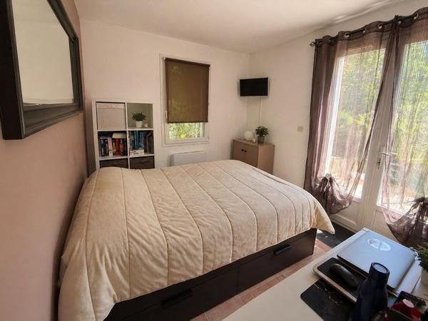 Maison familiale T5 98m2 avec piscine, au calme et à pied des commodités – Brignoles
