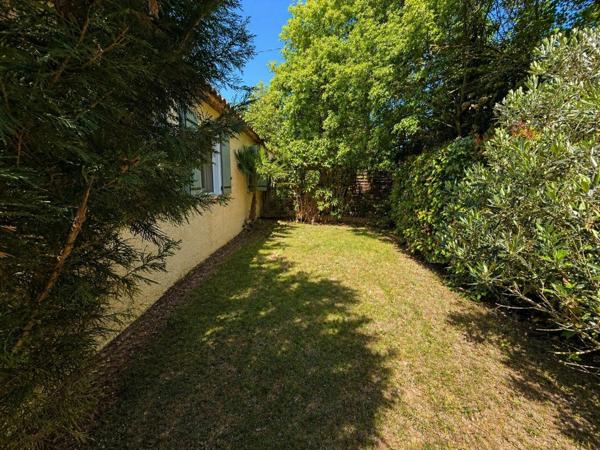 Maison familiale T5 98m2 avec piscine, au calme et à pied des commodités – Brignoles