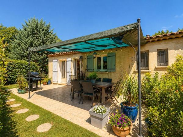 Maison familiale T5 98m2 avec piscine, au calme et à pied des commodités – Brignoles
