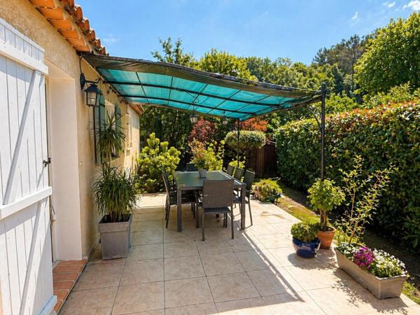 Maison familiale T5 98m2 avec piscine, au calme et à pied des commodités – Brignoles