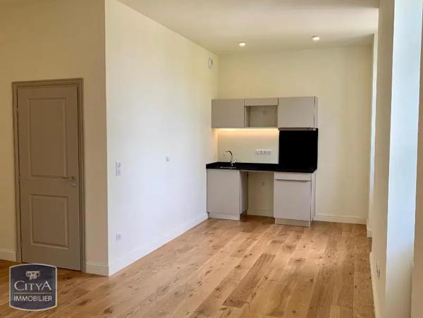 Appartement à louer 1 pièce 34.6m²