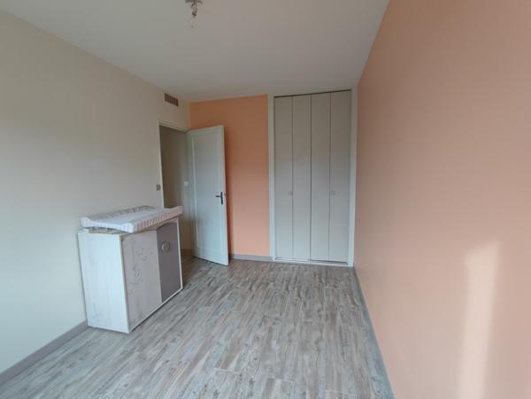 À vendre - Maison individuelle, 7 pièces située à Saint-Étienne-de-Chigny (37230)