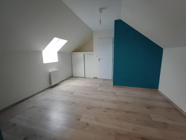 À vendre - Maison individuelle, 7 pièces située à Saint-Étienne-de-Chigny (37230)