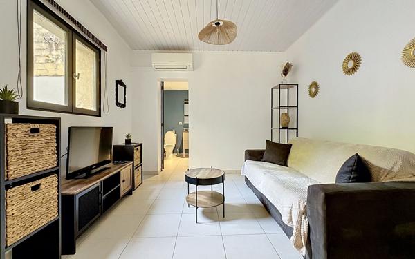 Appartement à vendre    1 pièce • 25,64 m2 Sommières