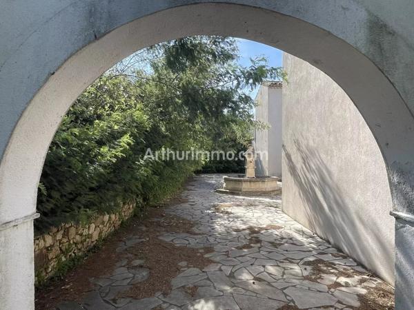 Vente Propriété 8 pièces 220 m2 à Grimaud