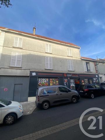 Immeuble à vendre  220 m 2   BOISSY ST LEGER  - 94