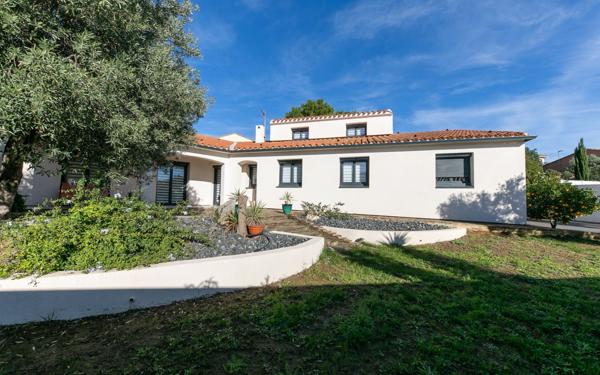 Maison à vendre    5 pièces •  Saint-Estève