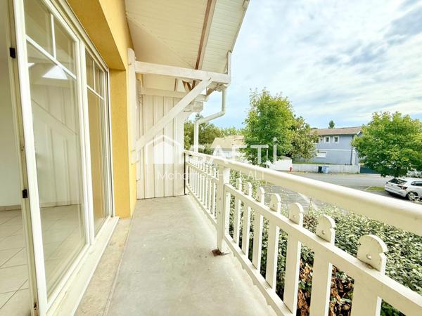 T2 avec parkings, terrasse – Calme et commodités