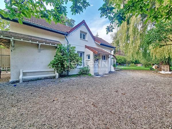 Deux Maisons Gouvieux 140 m² + 50 m² , terrain 3660 m²