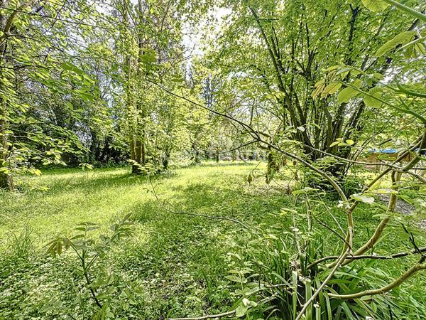 Deux Maisons Gouvieux 140 m² + 50 m² , terrain 3660 m²