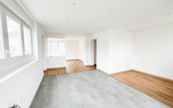 Immeuble à vendre    7 pièces • 120 m2 Weyersheim